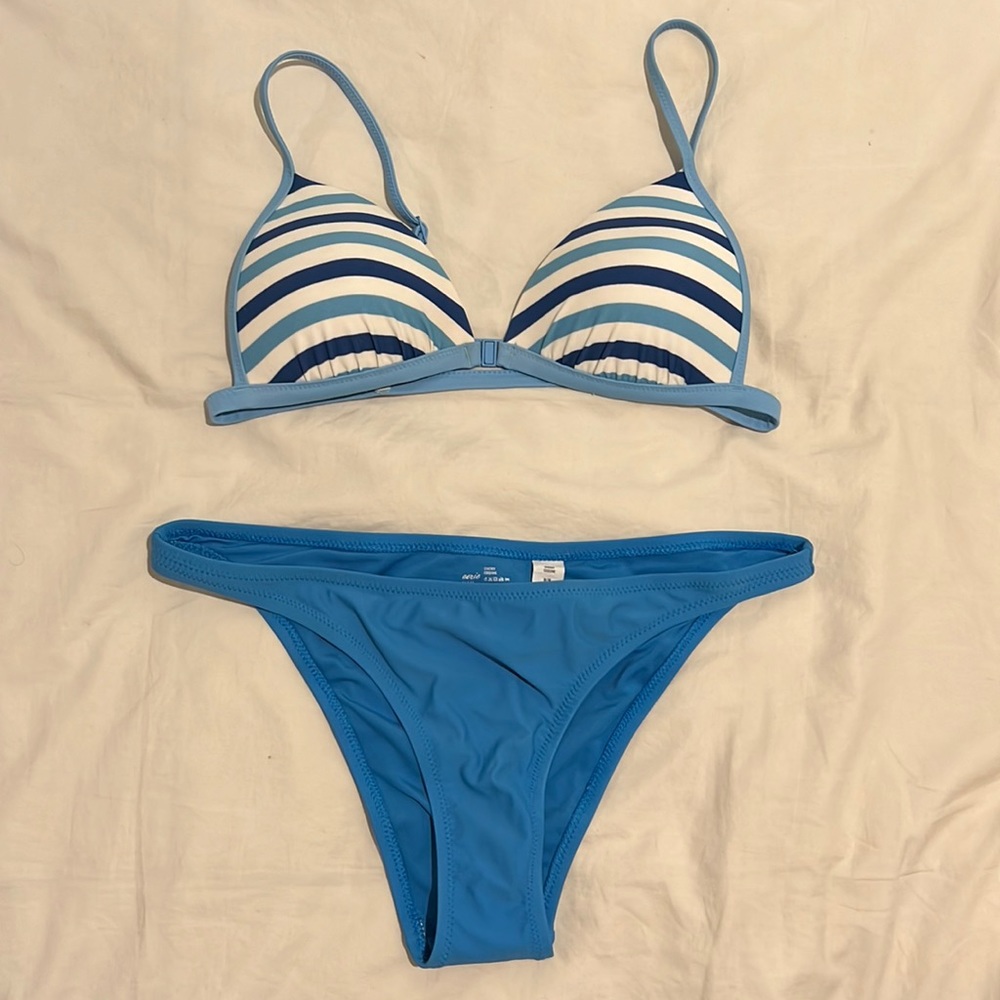 Aerie Bikini SIZE SMALL TOP/ SIZE MEDIUM BOTTOMS